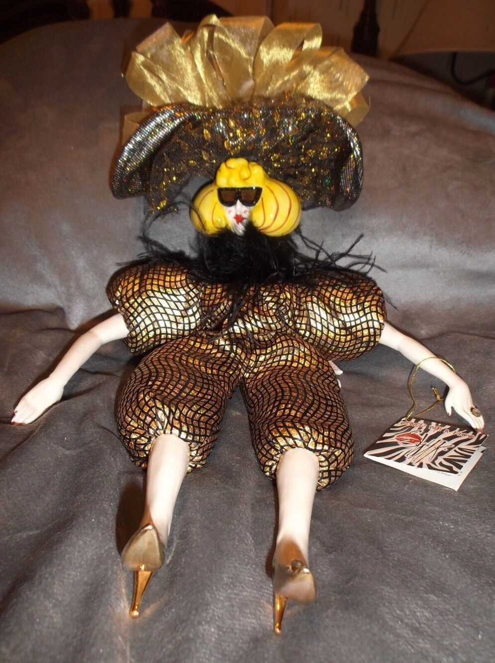 Aunt Gertie Doll SWAK Sealed with a Kiss Lynda Corneille Collectible Gold/Black
